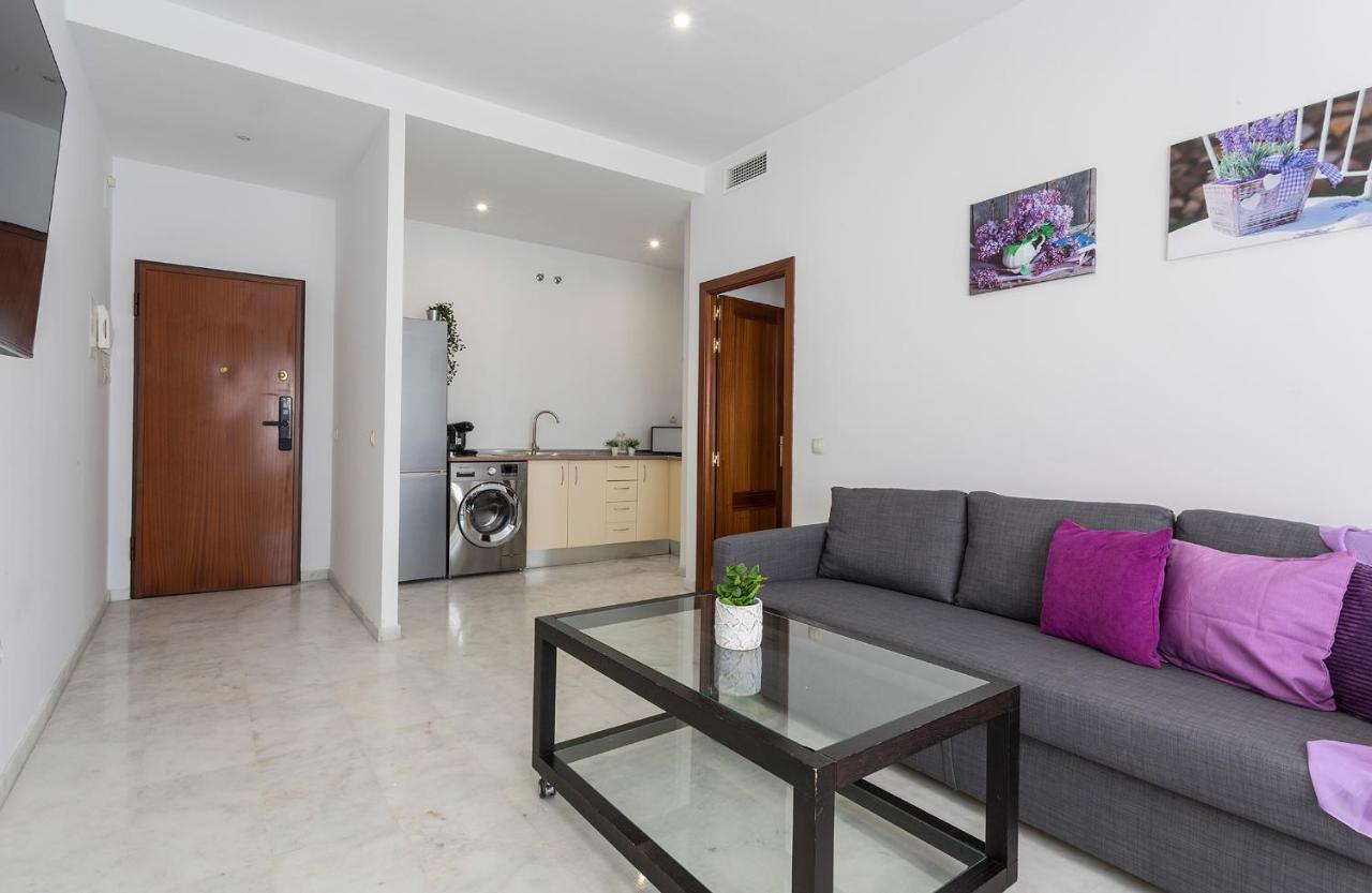 Acceso Sevilla Piscina Moderno Parking Gratis Bormujos Bagian luar foto